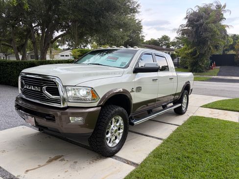 Used 2018 RAM 2500 Longhorn AWD/4WD image 4