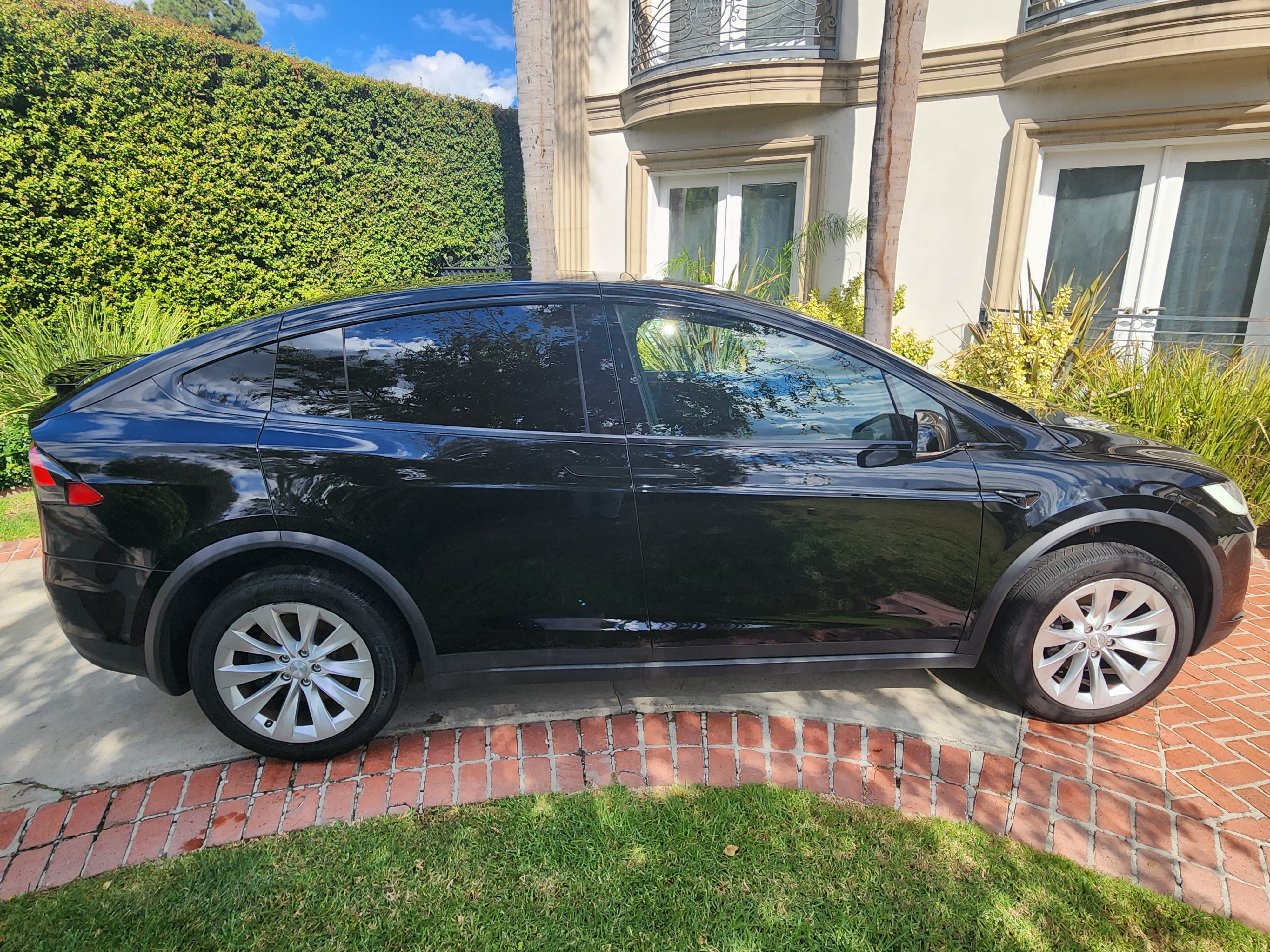 Used 2019 Tesla Model X Long Range AWD/4WD image 4
