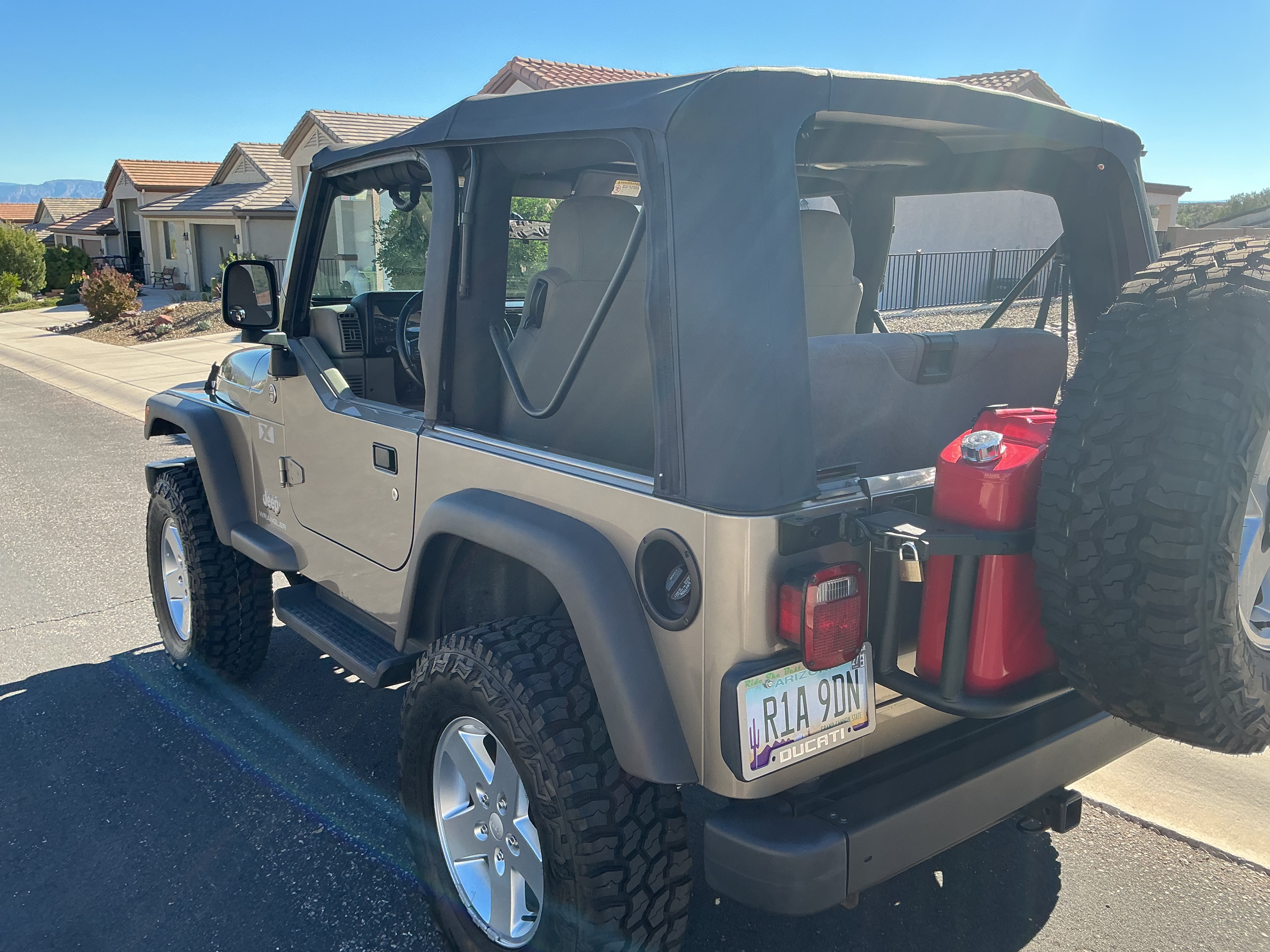 Used 2005 Jeep Wrangler X w/ Tire & Wheel Group (Ecco) AWD/4WD image 10