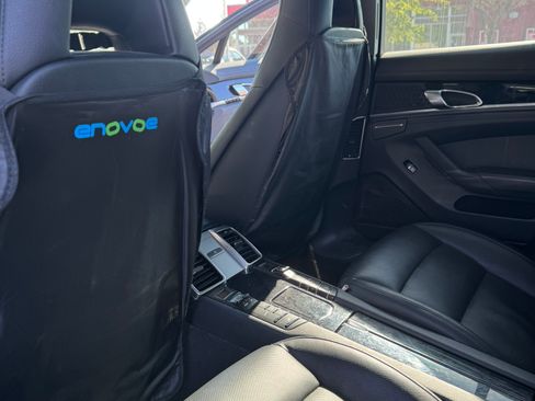 Used 2016 Porsche Panamera S image 13