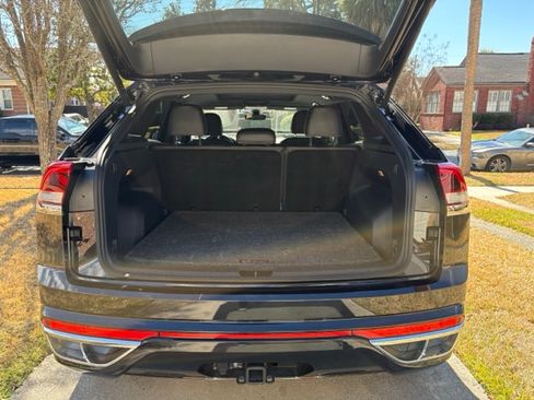 Used 2023 Volkswagen Atlas Cross Sport SEL Premium R-Line image 11