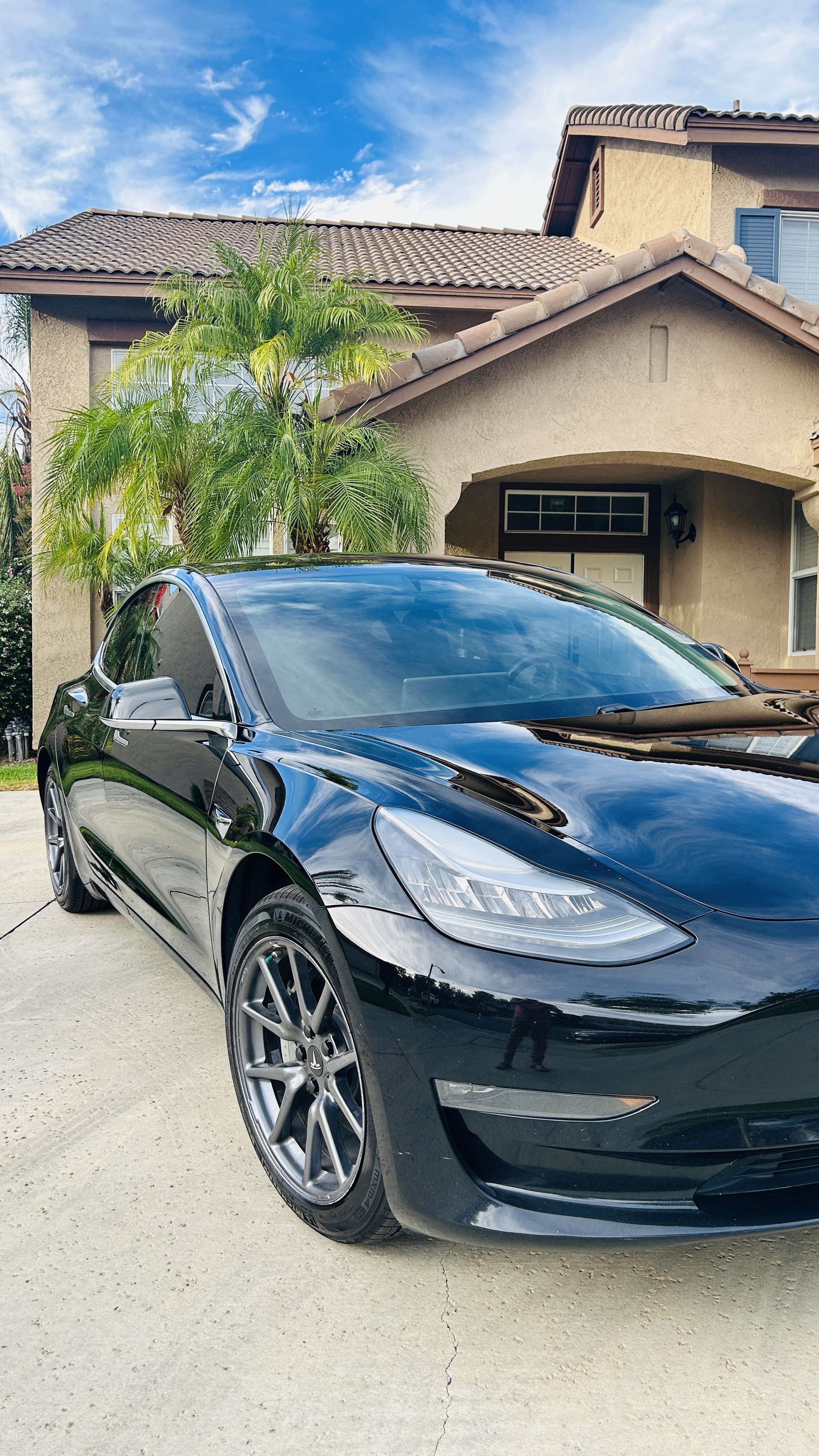 Used 2019 Tesla Model 3 RWD image 1