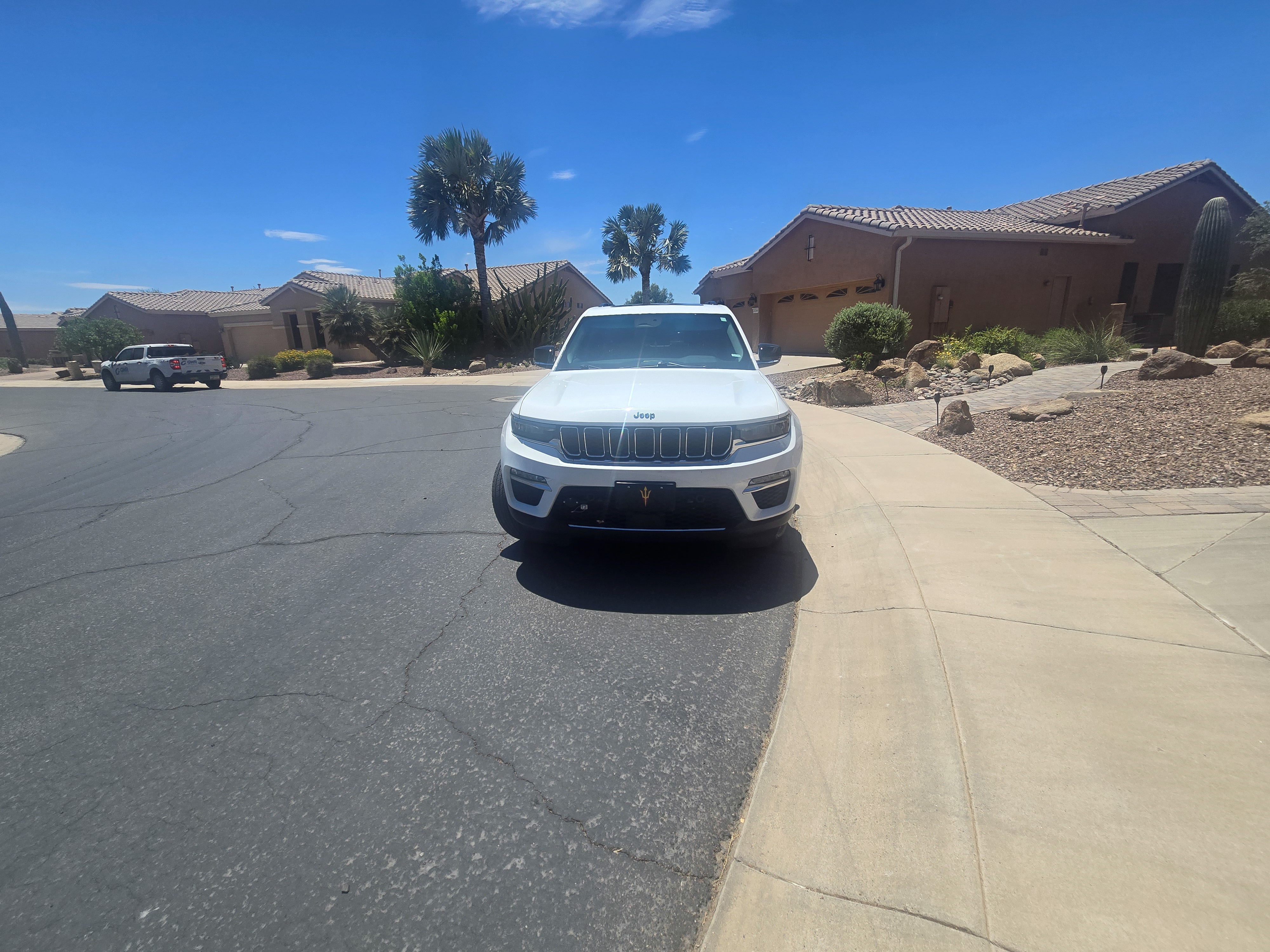 Used 2023 Jeep Grand Cherokee 4WD 4xe image 9