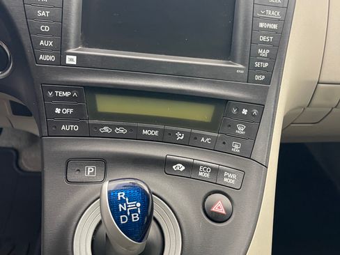 Used 2011 Toyota Prius Three w/ Navigation Pkg FWD image 24