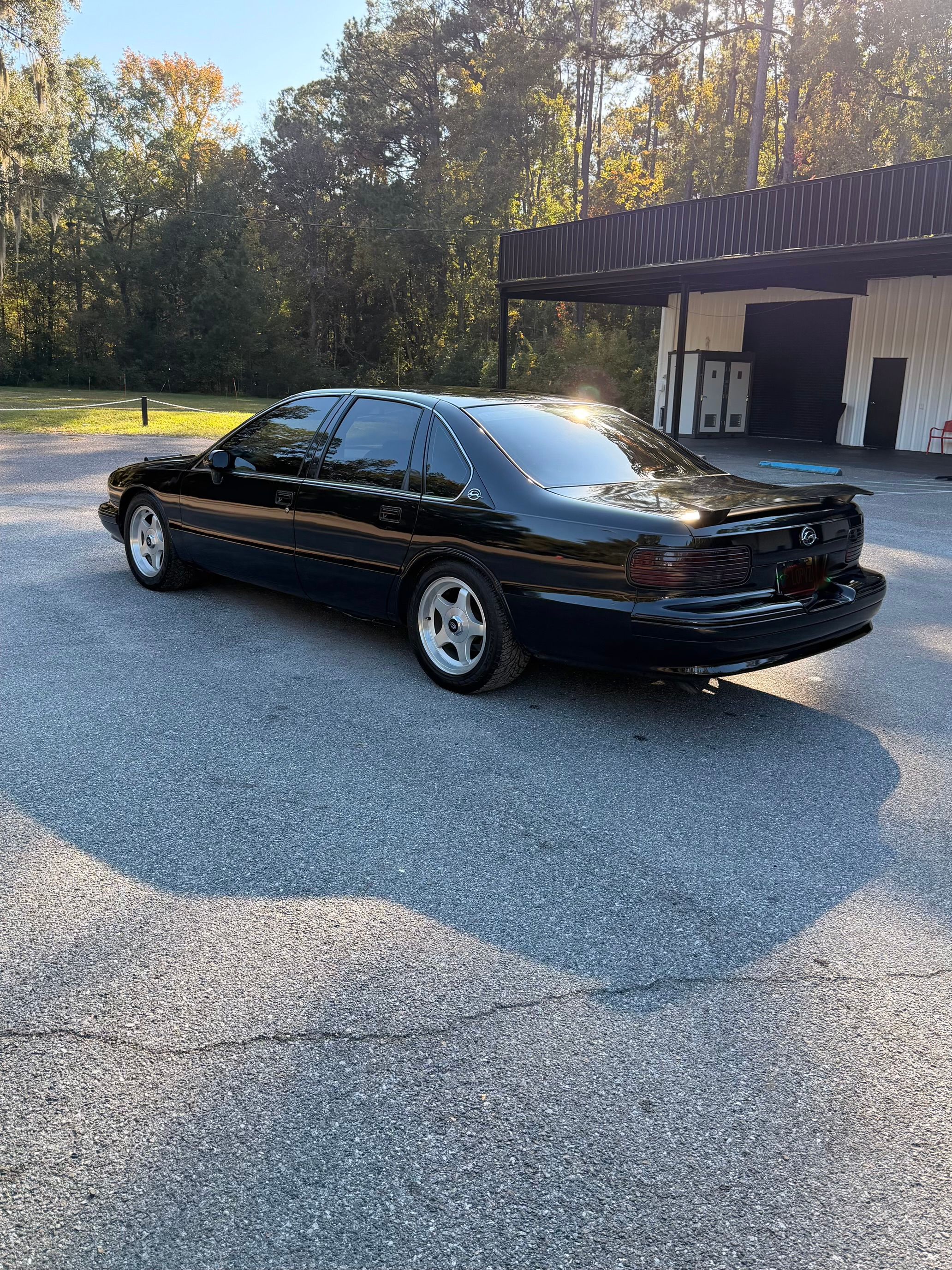 Used 1994 Chevrolet Impala SS RWD image 4