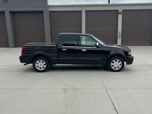 Used 2002 Lincoln Blackwood image 11