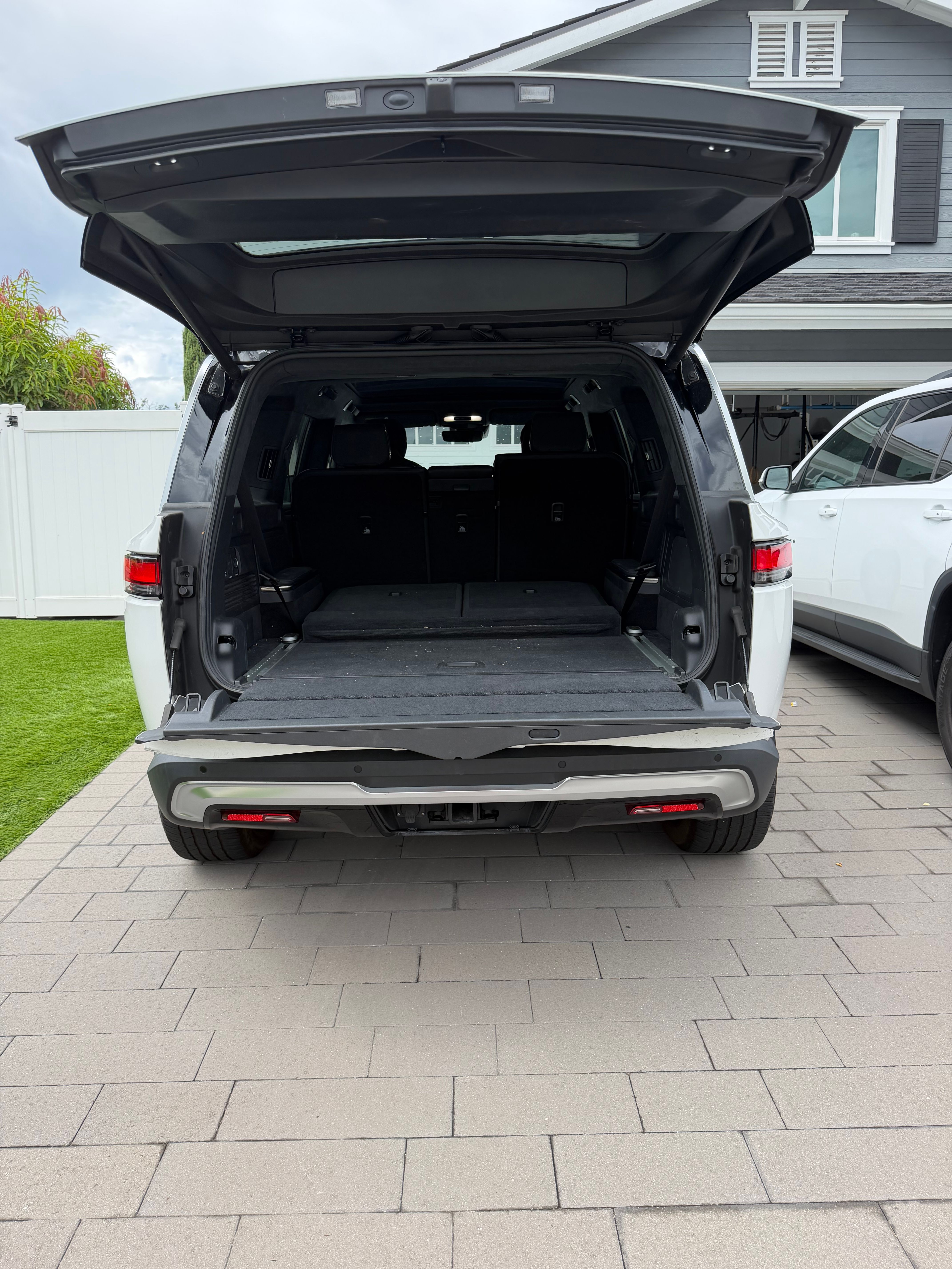 Used 2023 Rivian R1S Adventure Quad AWD/4WD image 12