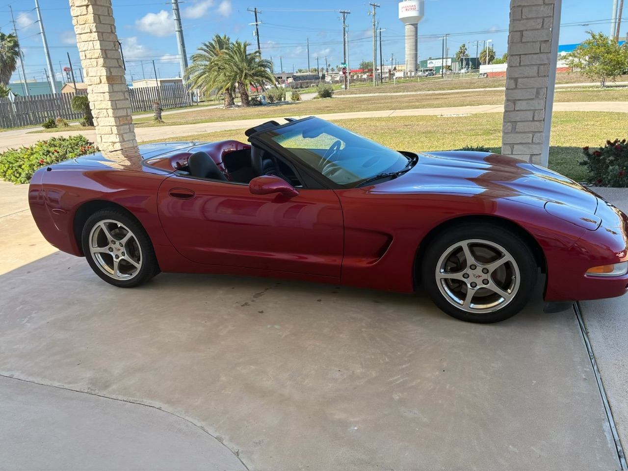 Used 2002 Chevrolet Corvette Convertible w/ Preferred Equipment Group1 RWD image 1