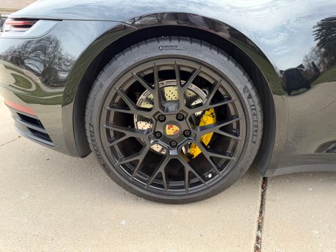 Used 2022 Porsche 911 Carrera 4 image 13