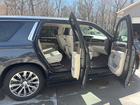 Used 2021 GMC Yukon Denali w/ Denali Ultimate Package image 5