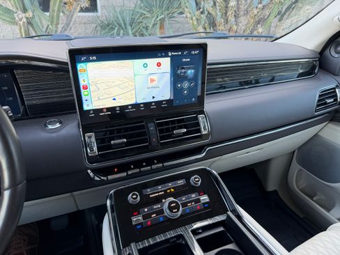 Used 2023 Lincoln Navigator L Black Label image 12