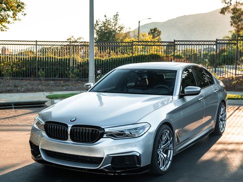 Used 2018 BMW M550i xDrive w/ Driving Assistance Package AWD/4WD image 1