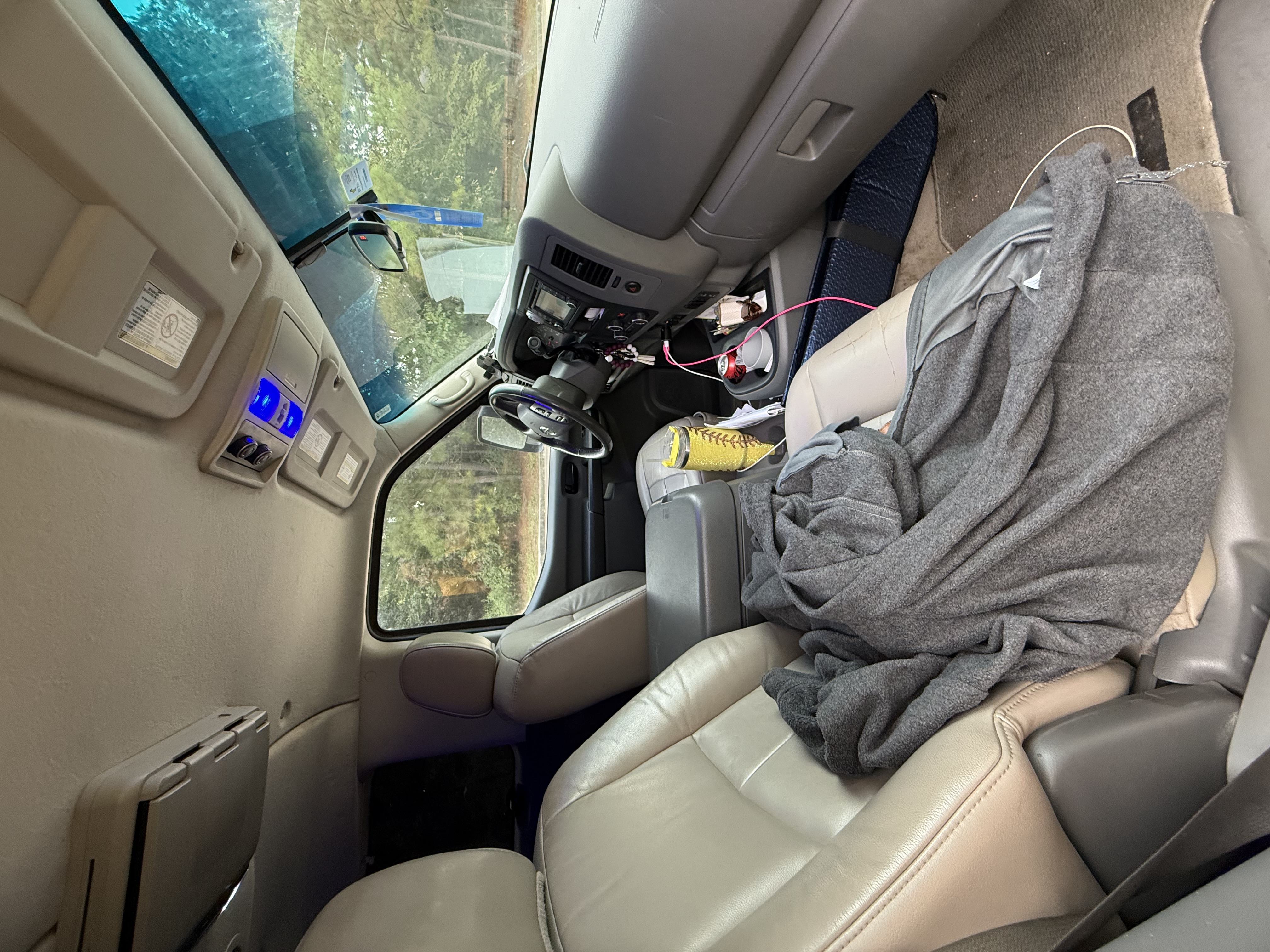 Used 2019 Nissan NV 3500 SL RWD image 5