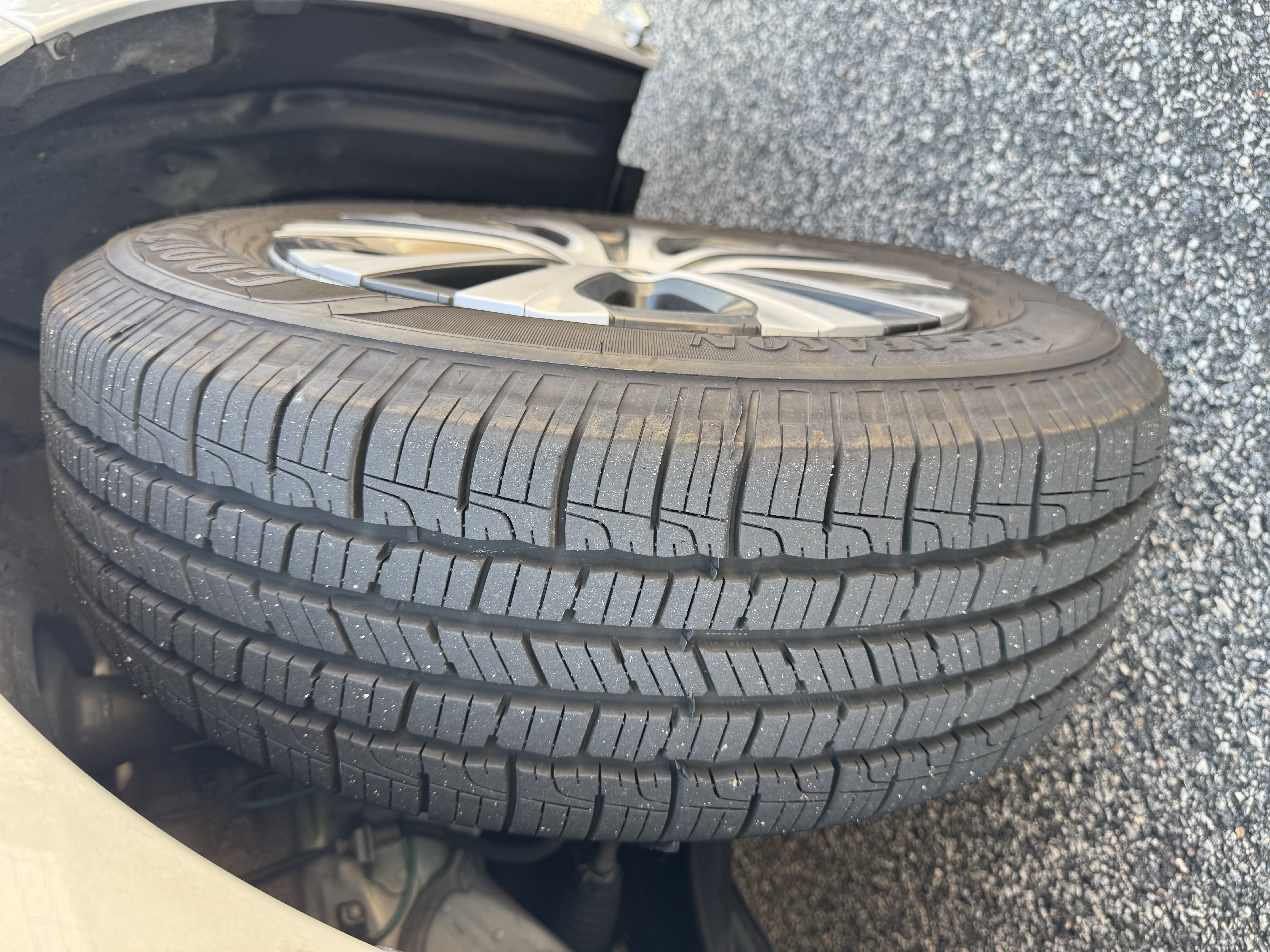 Used 2022 Toyota Corolla LE FWD image 24