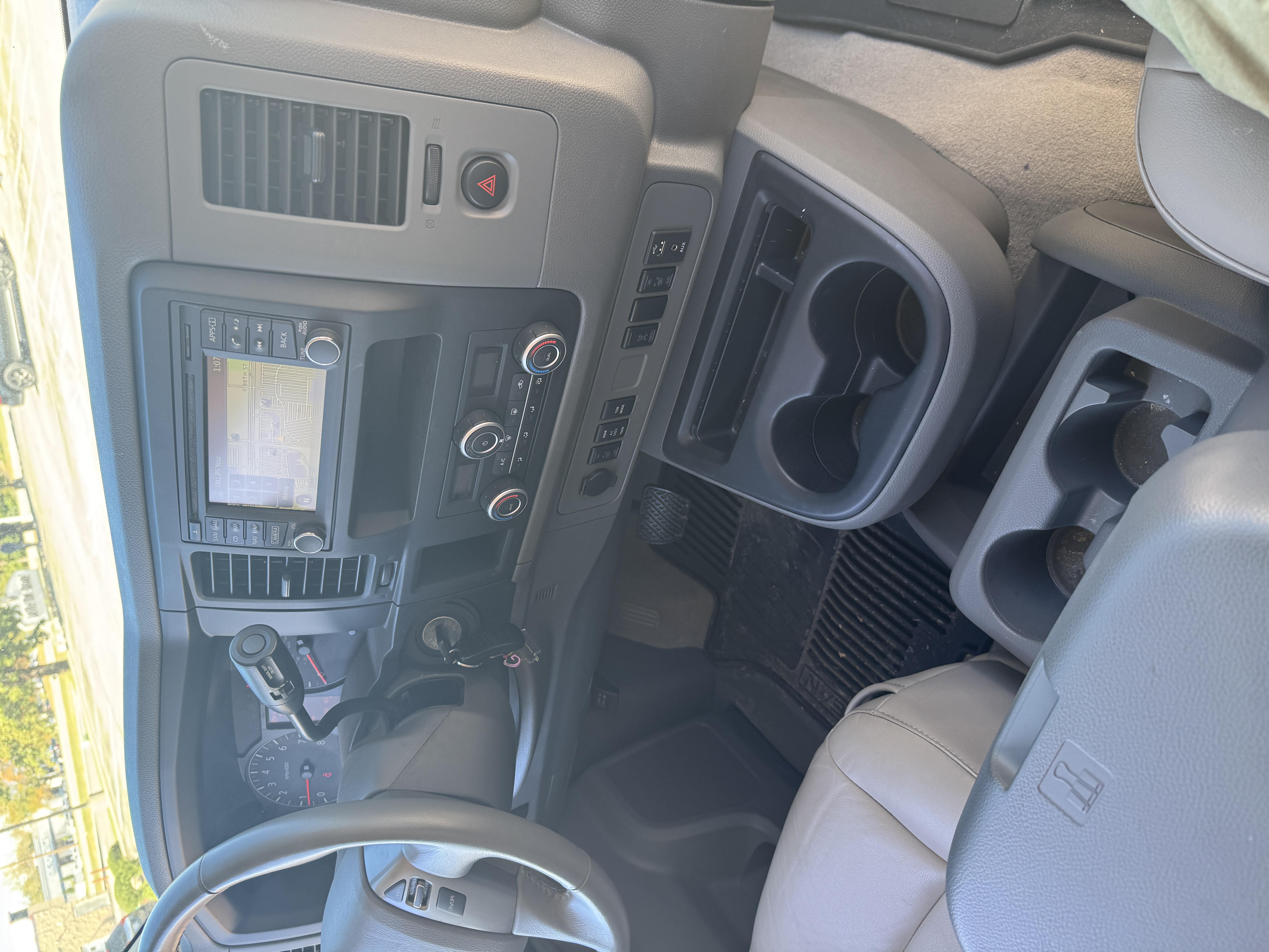 Used 2021 Nissan NV 3500 SL RWD image 5