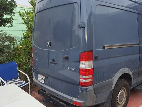 Used 2018 Mercedes-Benz Sprinter 2500 image 5