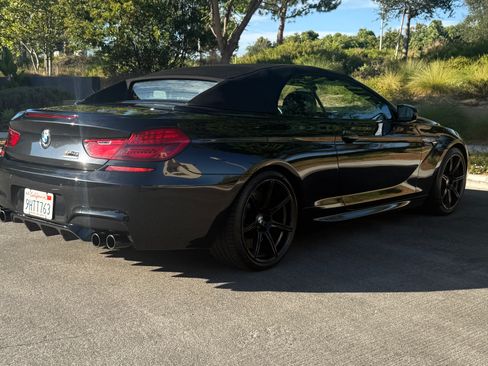 Used 2017 BMW M6 Convertible RWD image 12