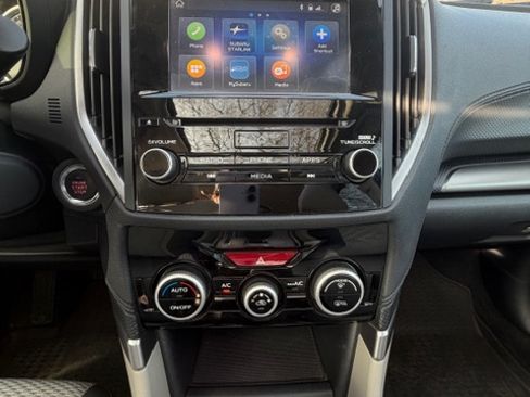 Used 2023 Subaru Forester Premium image 9