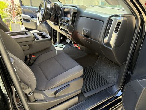 Used 2018 Chevrolet Silverado 1500 LT w/ All Star Edition image 25