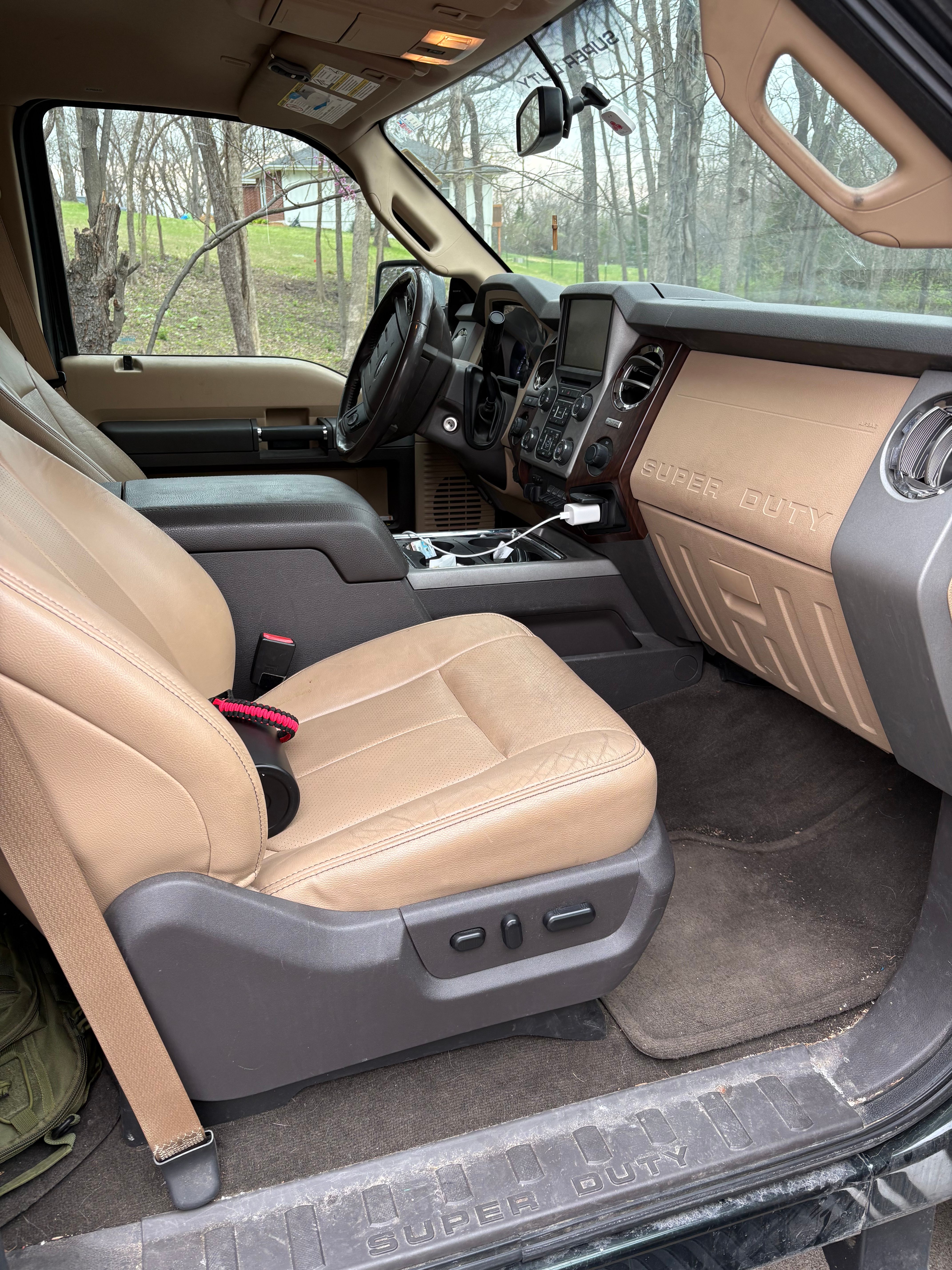 Used 2016 Ford F250 Lariat w/ Chrome Package AWD/4WD image 2