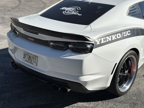 Used 2020 Chevrolet Camaro SS image 4