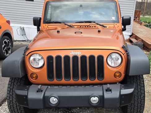Used 2010 Jeep Wrangler Sport image 2