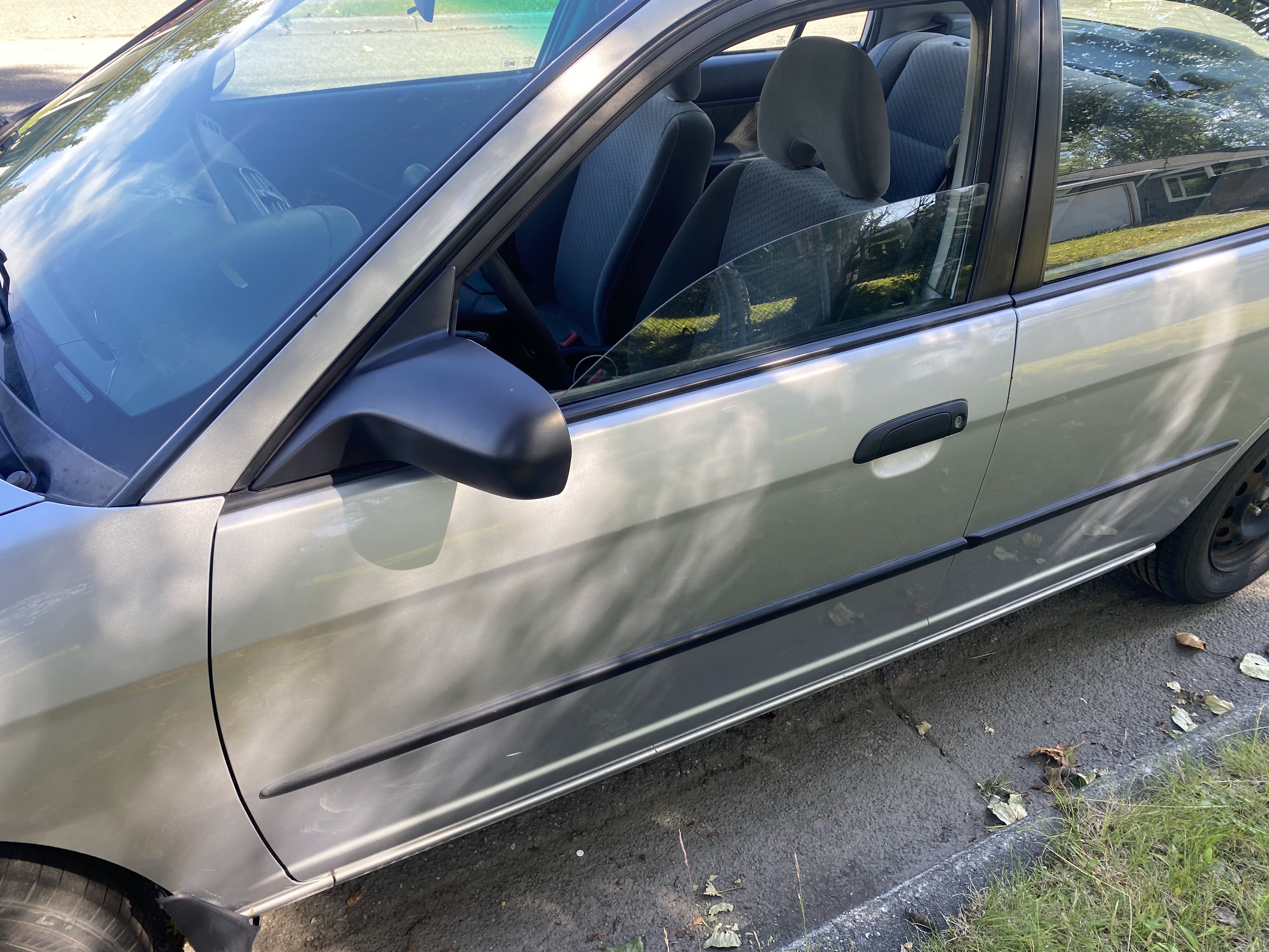 Used 2005 Honda Civic DX image 2