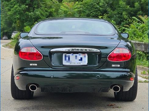 Used 2006 Jaguar XK8 Coupe image 6