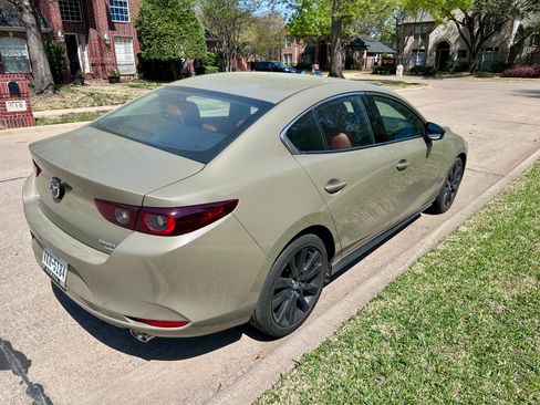 Used 2024 MAZDA MAZDA3 s image 13