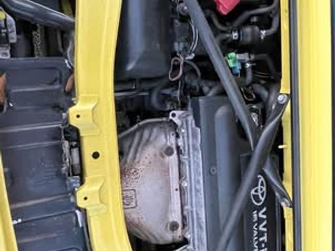 Used 2002 Toyota MR2 RWD image 18