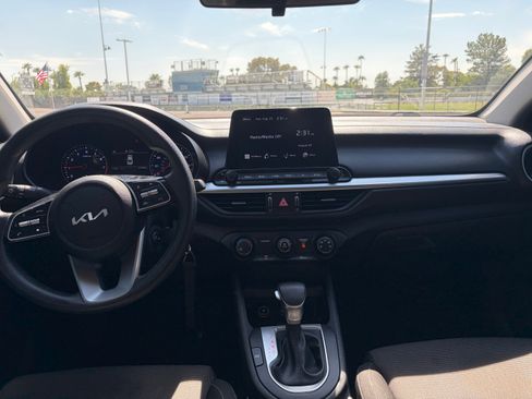 Used 2023 Kia Forte LXS FWD image 8