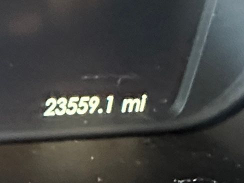 Used 2017 Lincoln Continental Select image 13