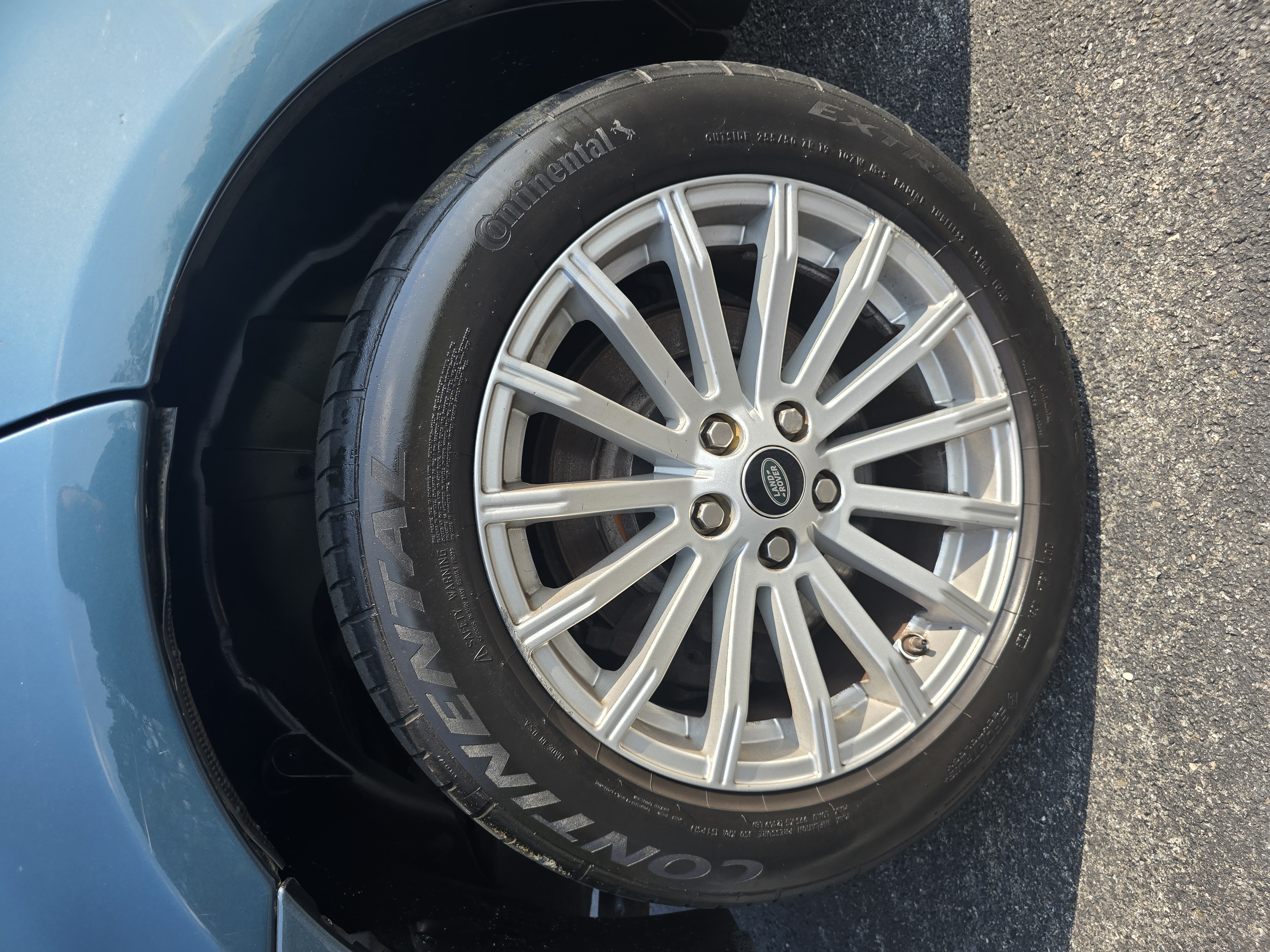 Used 2012 Land Rover Range Rover Sport HSE AWD/4WD image 9