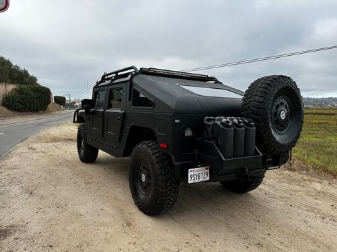 Used 2006 HUMMER H1 4-Door Wagon image 8