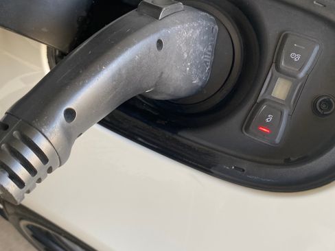 Used 2018 Porsche Panamera 4 AWD/4WD image 14