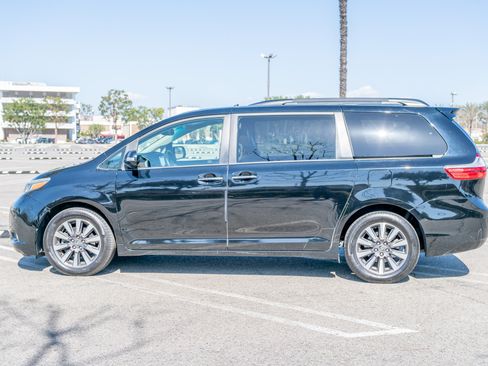 Used 2015 Toyota Sienna Limited Premium image 12