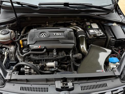 Used 2018 Volkswagen GTI S image 2