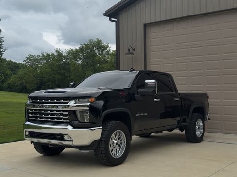 Used 2020 Chevrolet Silverado 2500 LTZ w/ LTZ Convenience Package AWD/4WD image 1