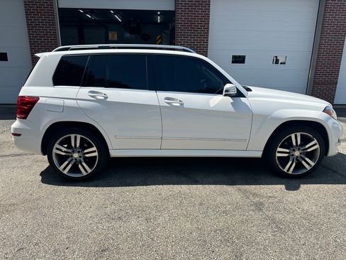 Used 2014 Mercedes-Benz GLK 350 4MATIC image 2
