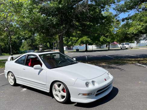 Used 1994 Acura Integra GS-R FWD image 1