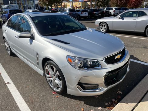 Used 2017 Chevrolet SS image 18