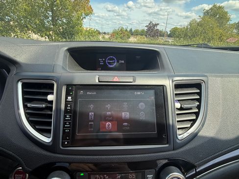 Used 2015 Honda CR-V Touring image 9