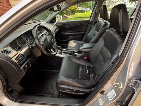 Used 2014 Honda Accord EX-L image 10