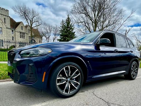 Used 2022 BMW X3 M40i image 1