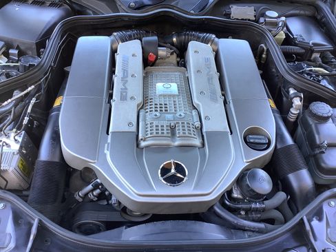 Used 2004 Mercedes-Benz E 55 AMG Sedan image 16
