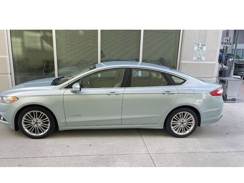 Used 2014 Ford Fusion SE w/ Equipment Group 502A image 5