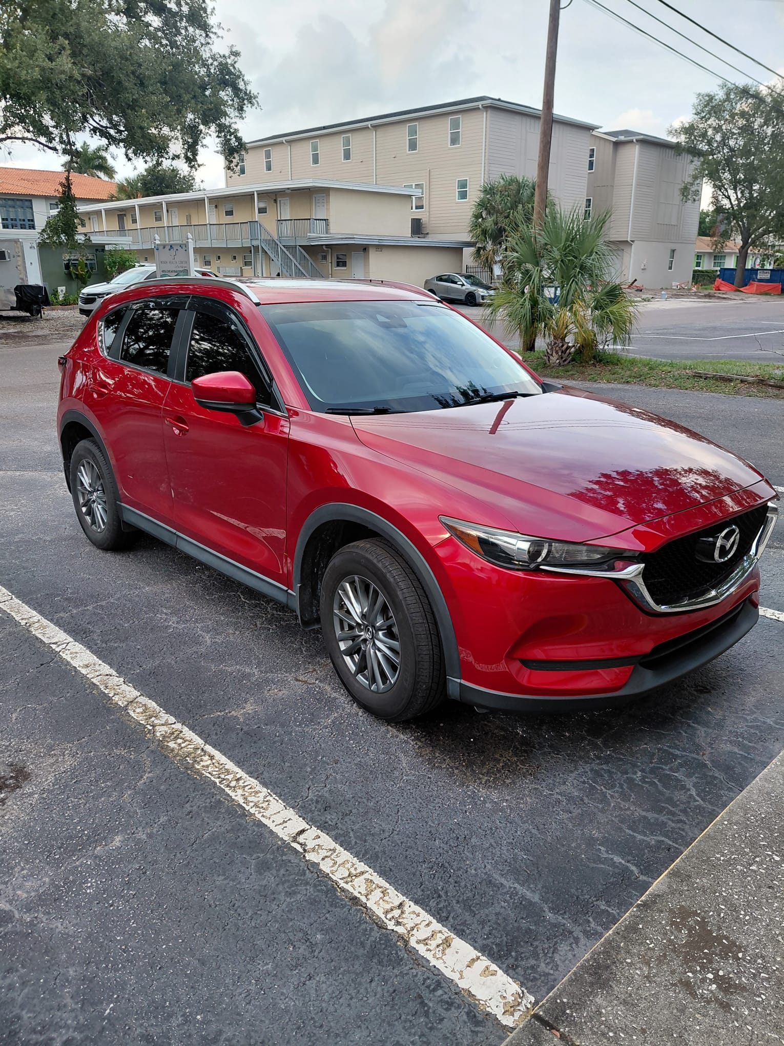 Used 2017 MAZDA CX-5 Touring w/ Preferred Equipment Package FWD image 2