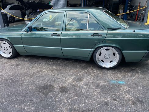 Used 1993 Mercedes-Benz 190 E 2.3 image 10