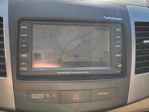 Used 2008 Mitsubishi Outlander XLS image 12