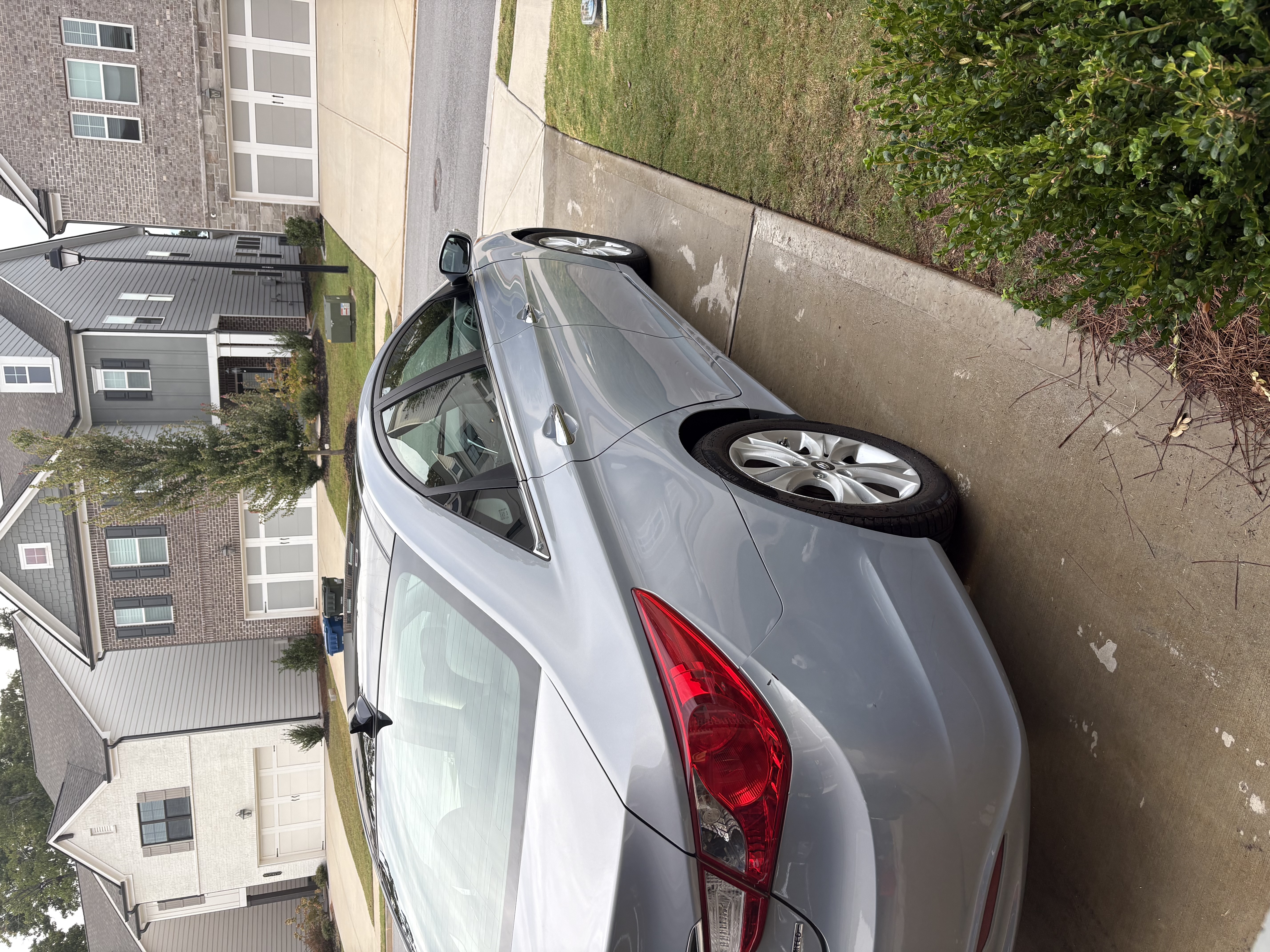 Used 2012 Hyundai Sonata Limited w/ Navigation Pkg FWD image 5